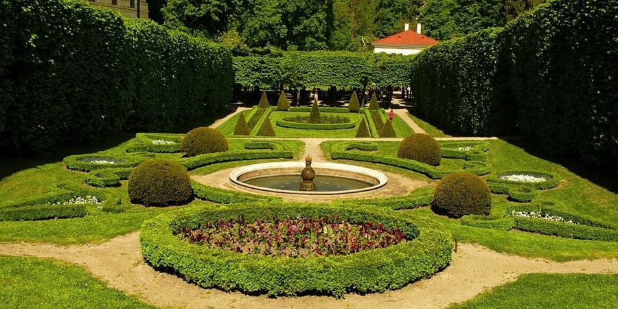 ГАЗОН В СРЕДНЕВЕКОВЬЕ