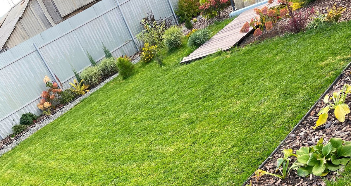 ПРИКАТЫВАНИЕ ГАЗОНА ВЕСНОЙ